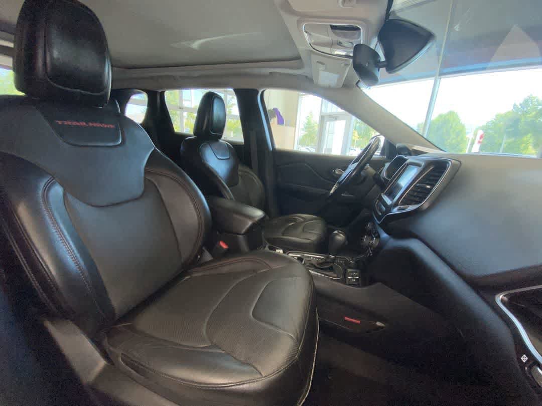 Thumbnail: 2020 Jeep Cherokee - 27
