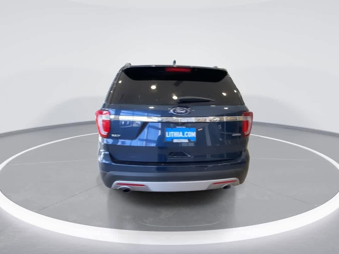 Thumbnail: 2017 Ford Explorer - 7