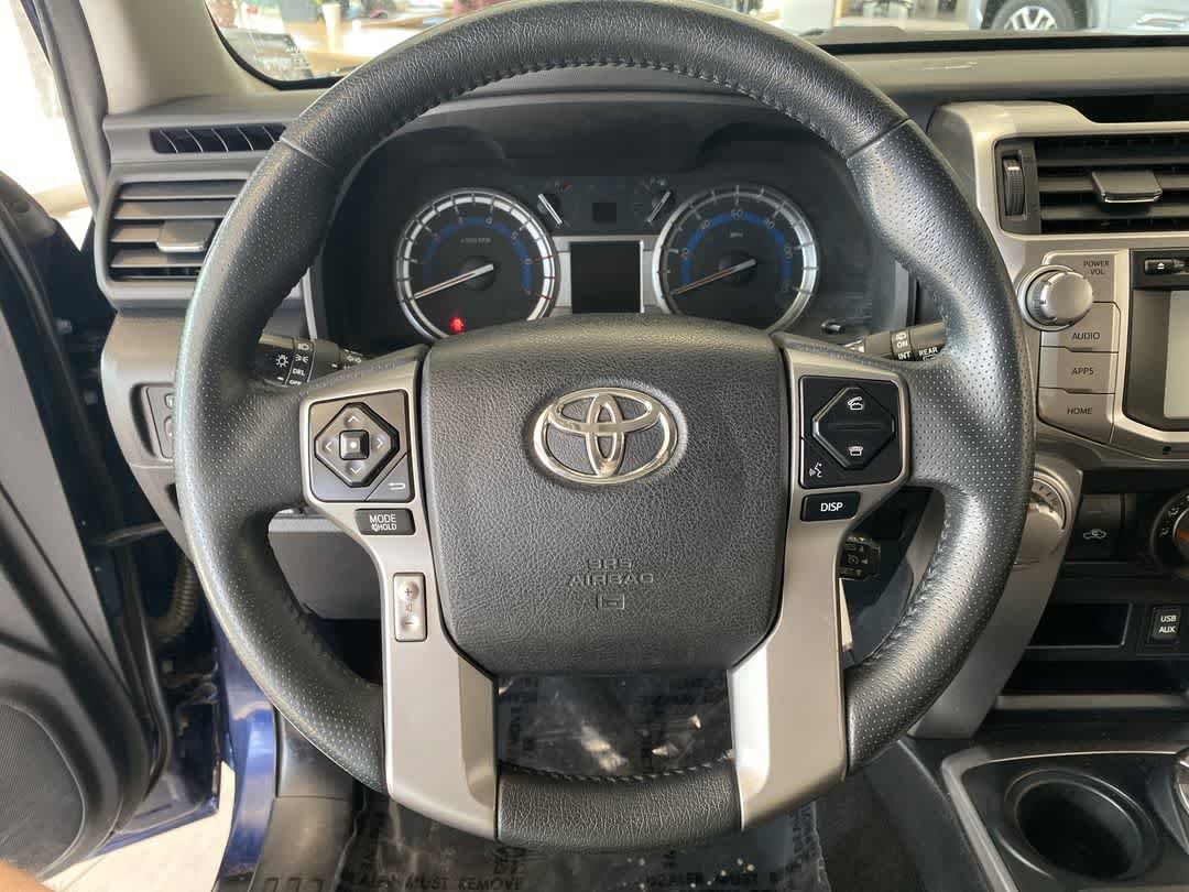 Thumbnail: 2019 Toyota 4Runner - 16