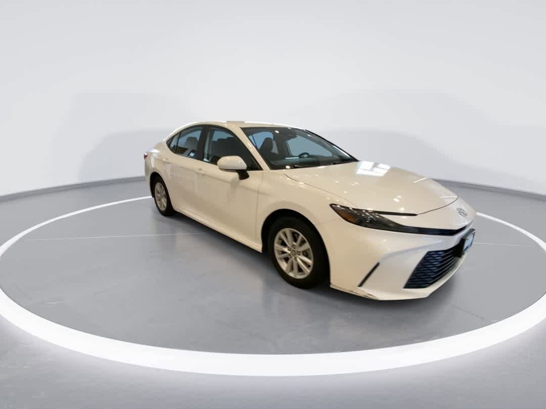 2025 Toyota Camry LE photo 2