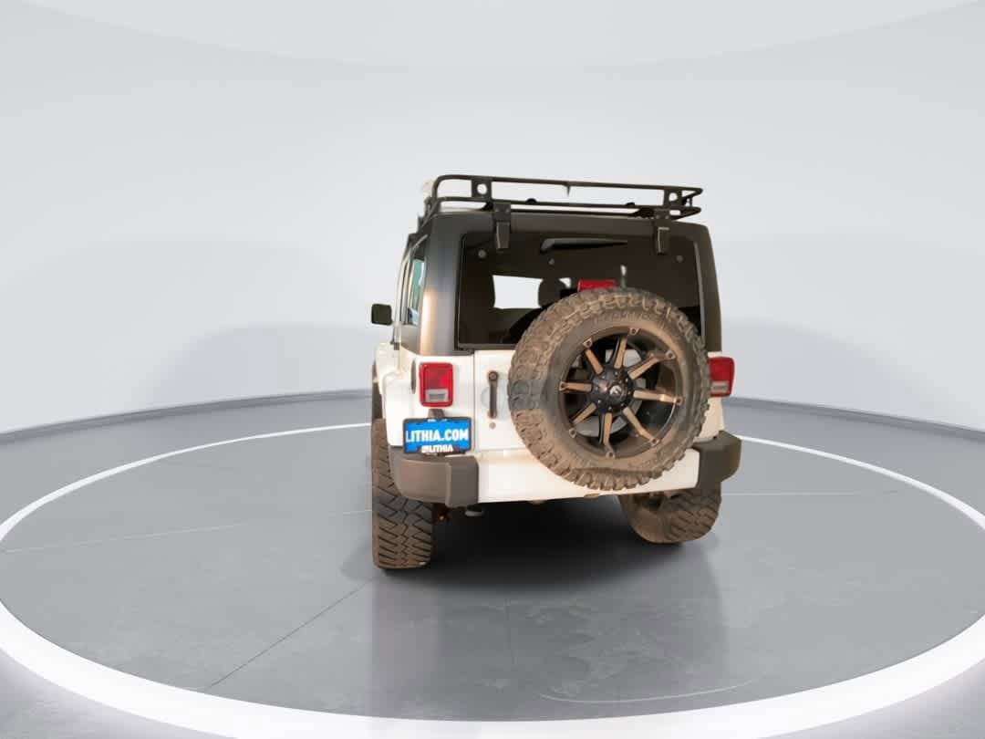 Thumbnail: 2016 Jeep Wrangler - 7
