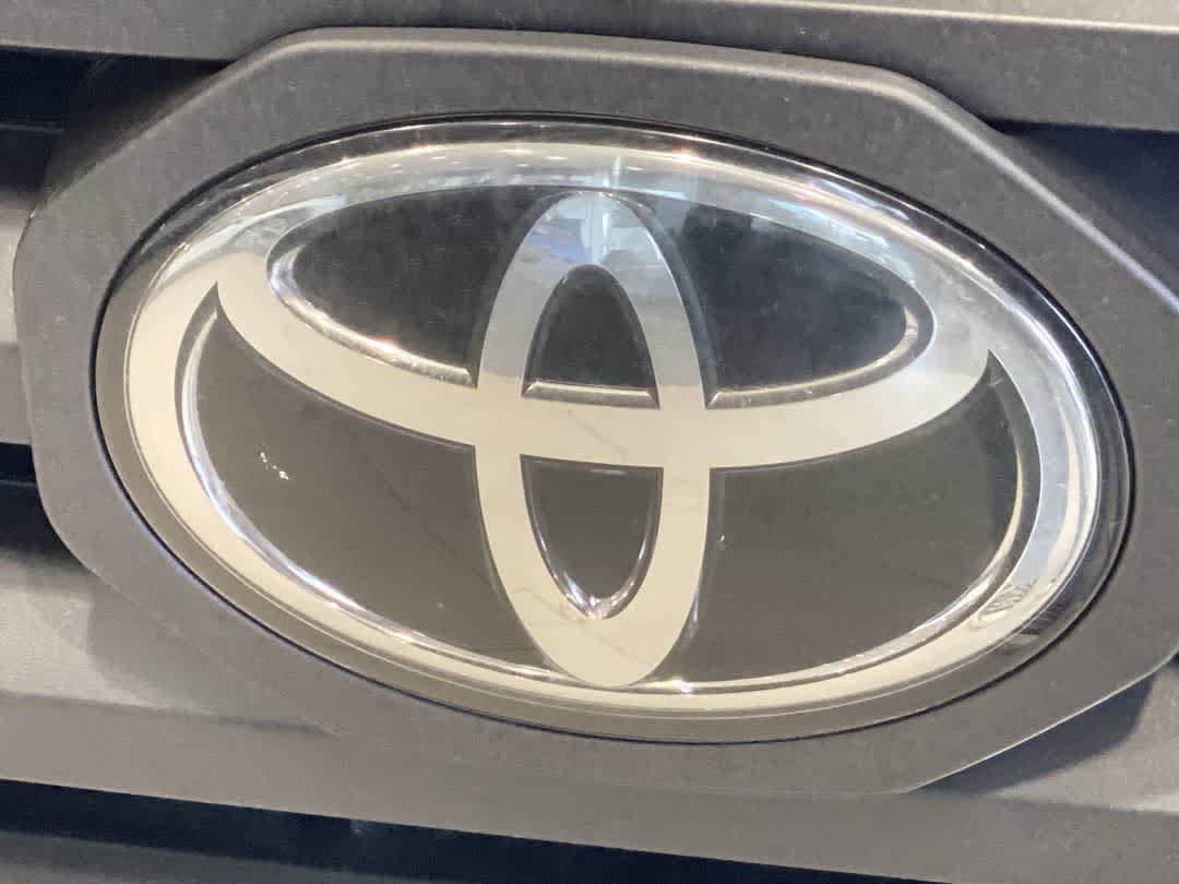 Thumbnail: 2023 Toyota Tacoma - 10
