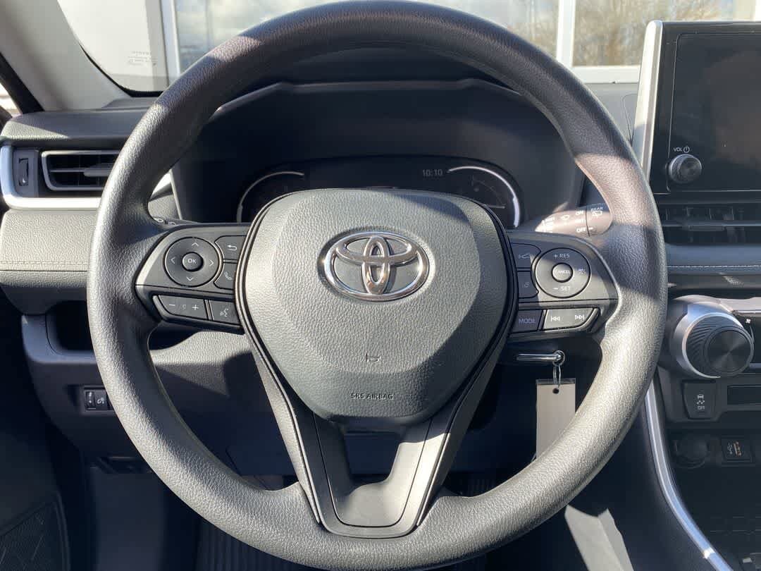 Thumbnail: 2025 Toyota RAV4 - 17