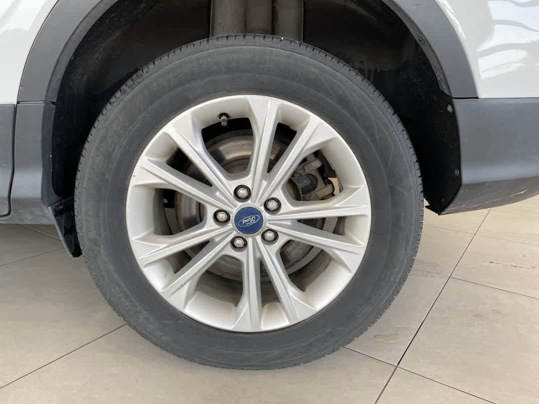 Thumbnail: 2019 Ford Escape - 12