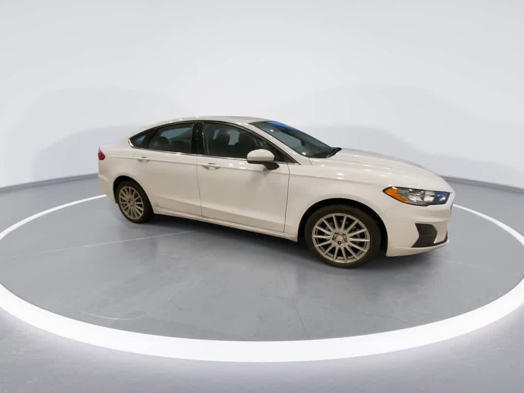 Used 2020 Ford Fusion SE Sedan