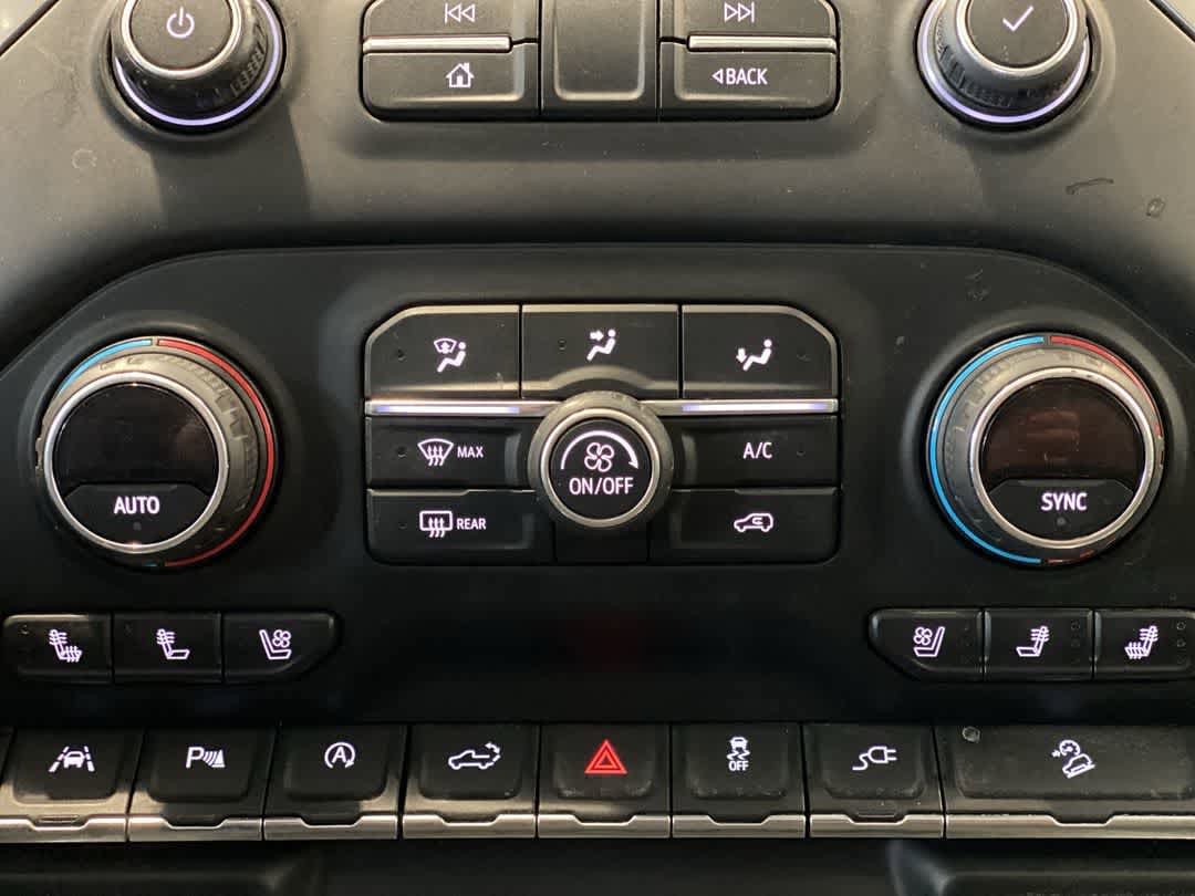 Thumbnail: 2019 Chevrolet Silverado 1500 - 22