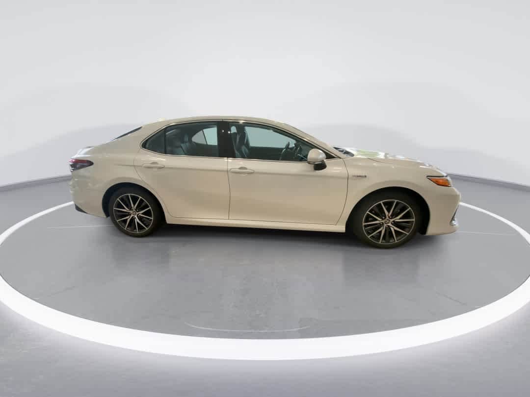 Thumbnail: 2021 Toyota Camry - 9