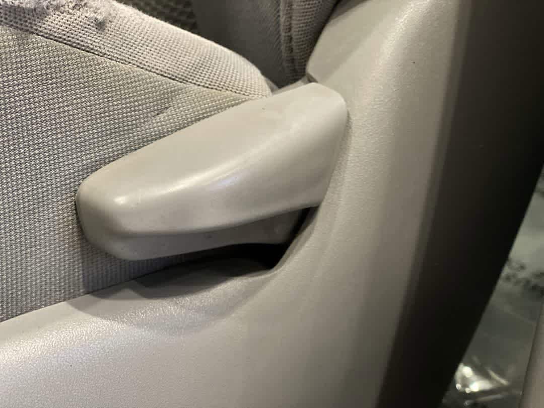 Thumbnail: 2009 Toyota Tacoma - 14