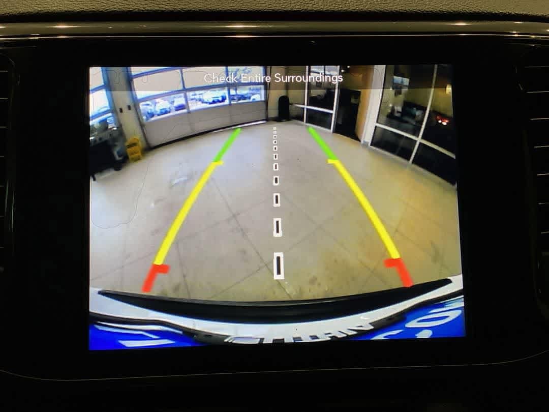 Thumbnail: 2019 Jeep Grand Cherokee - 20