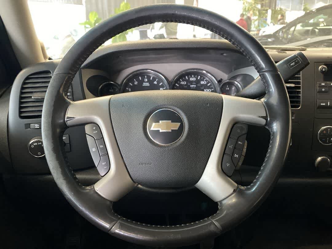 Thumbnail: 2008 Chevrolet Silverado 1500 - 17