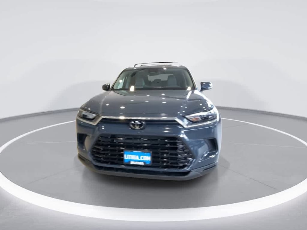Used 2024 Toyota Grand Highlander XLE SUV