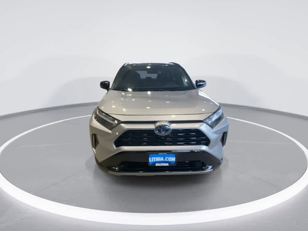 2022 Toyota RAV4 Hybrid XSE photo 3