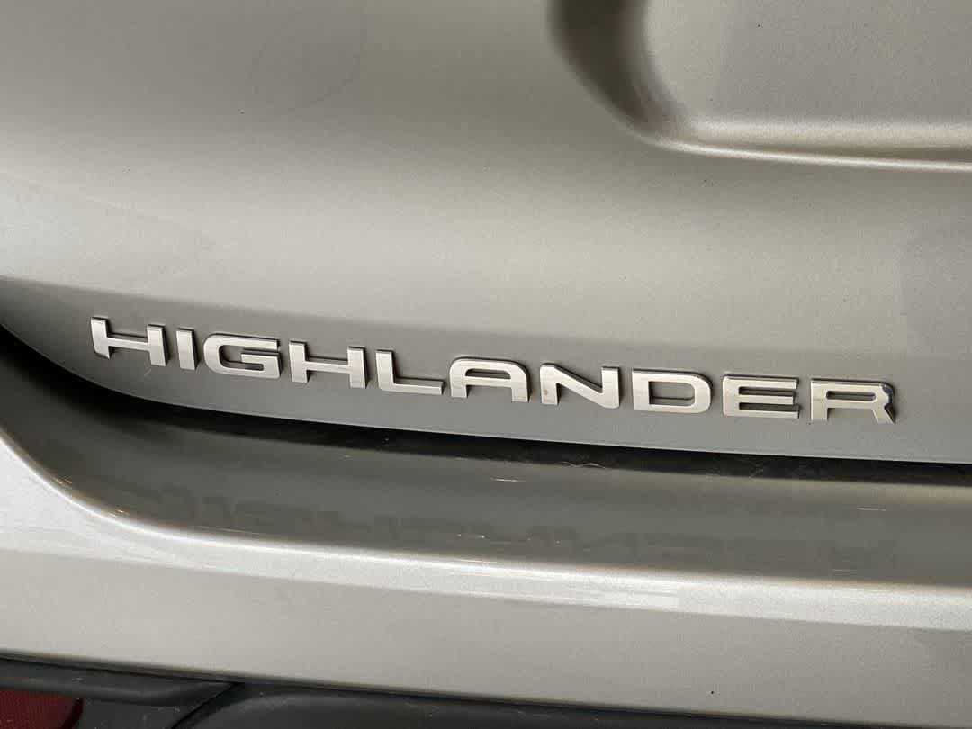 Thumbnail: 2021 Toyota Highlander - 11