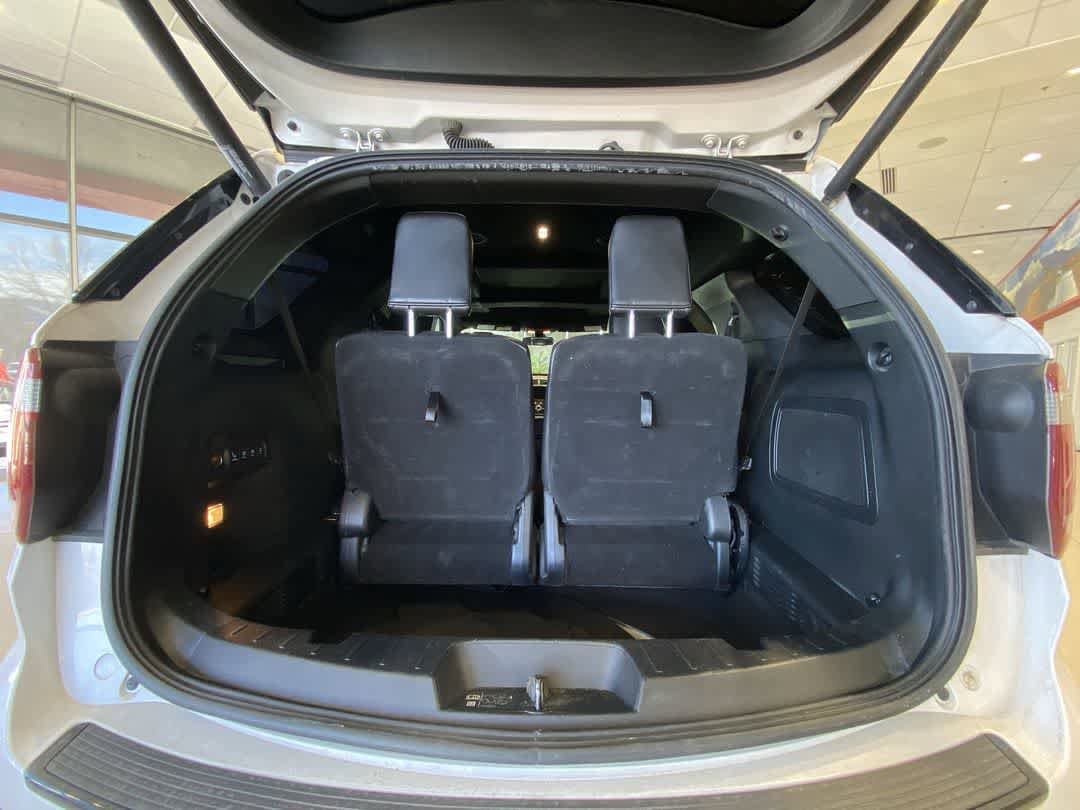 Thumbnail: 2018 Ford Explorer - 27