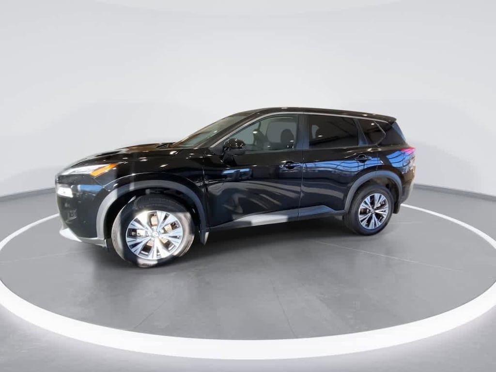 Used 2022 Nissan Rogue SV SUV
