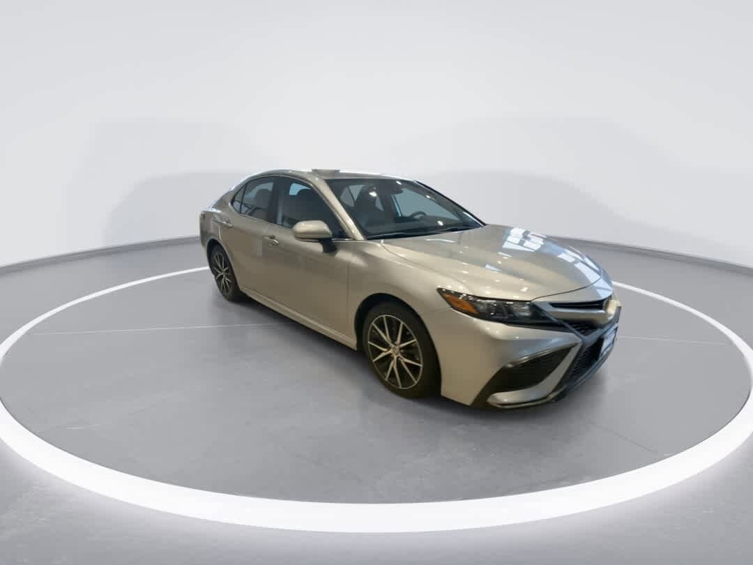 2023 Toyota Camry SE photo 2