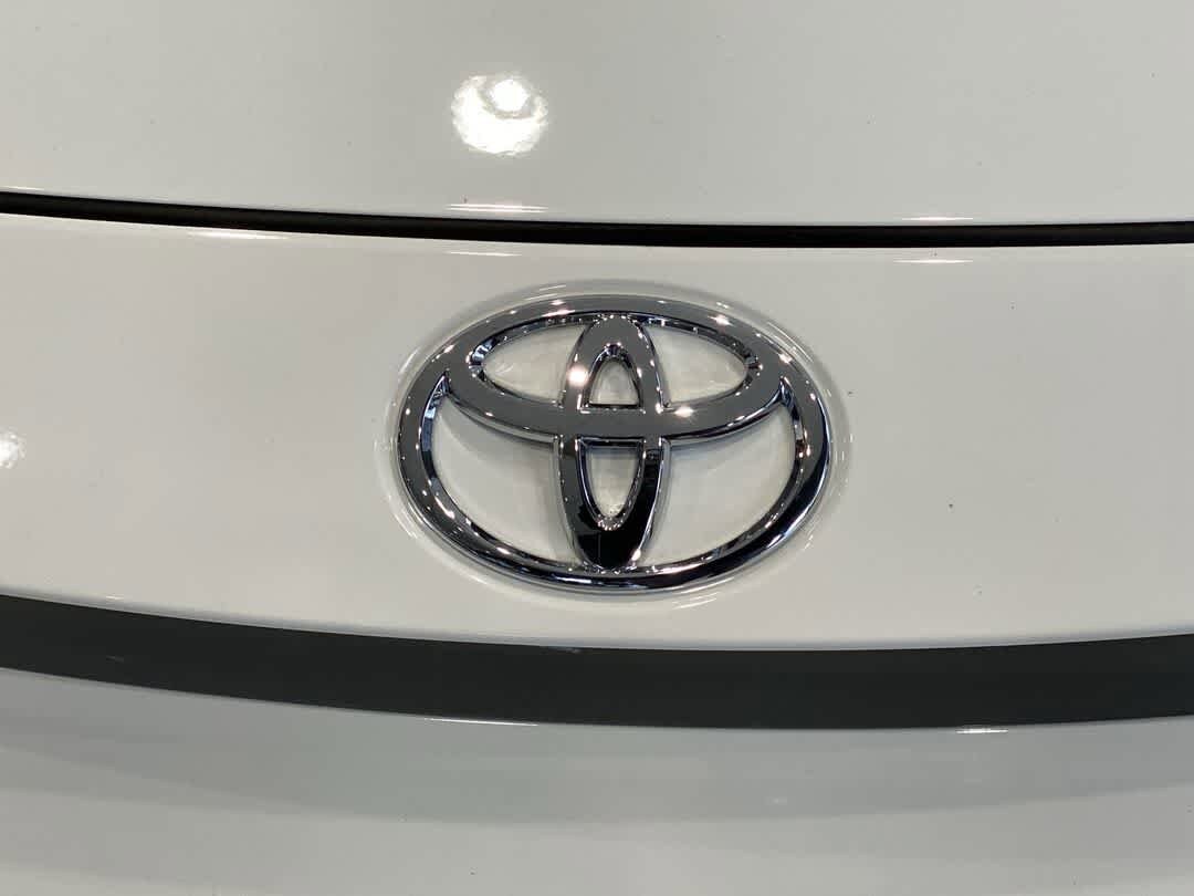 Thumbnail: 2026 Toyota Corolla - 10