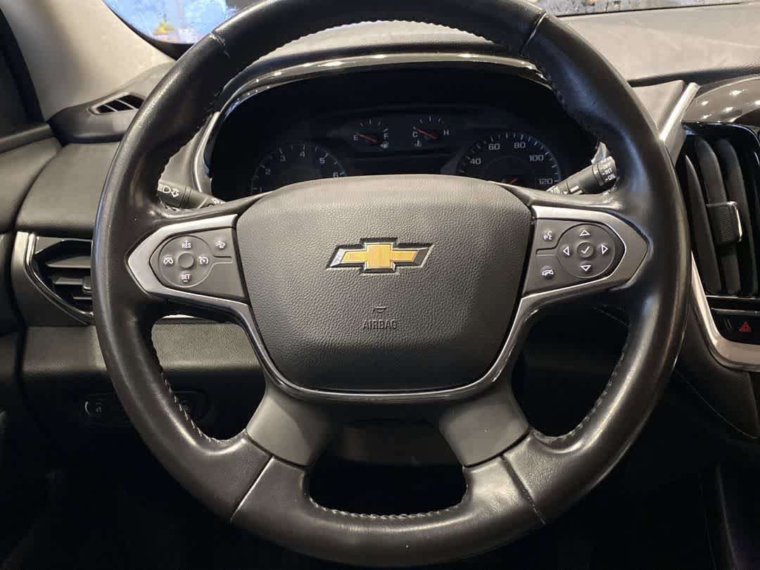 Thumbnail: 2020 Chevrolet Traverse - 17