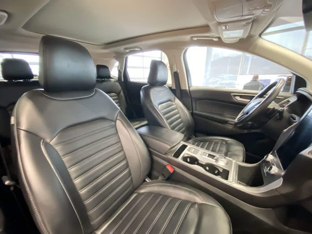 Thumbnail: 2022 Ford Edge - 27