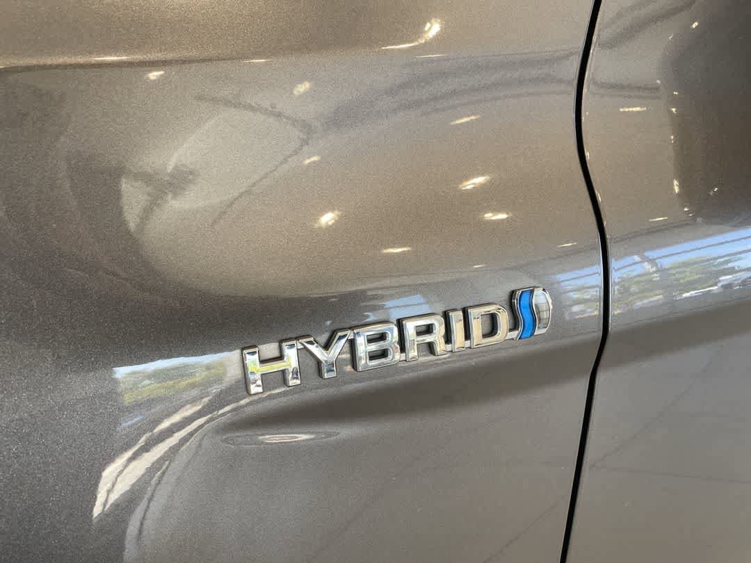 Thumbnail: 2020 Toyota Camry - 10