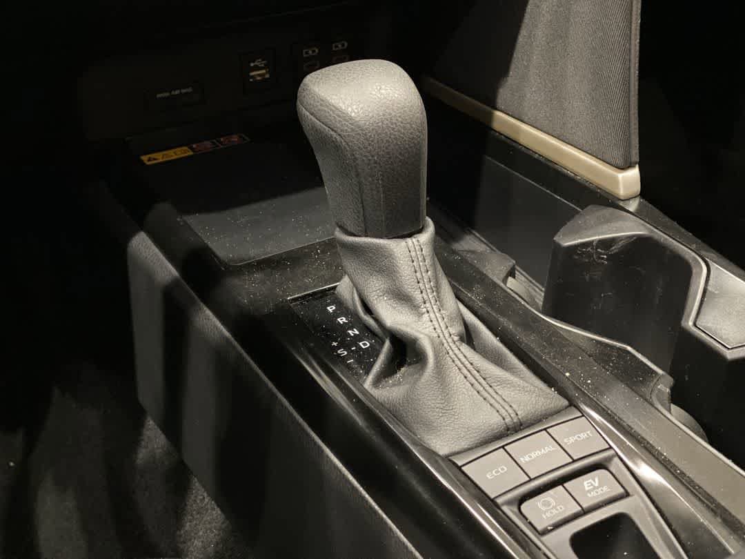 Thumbnail: 2025 Toyota Camry - 21