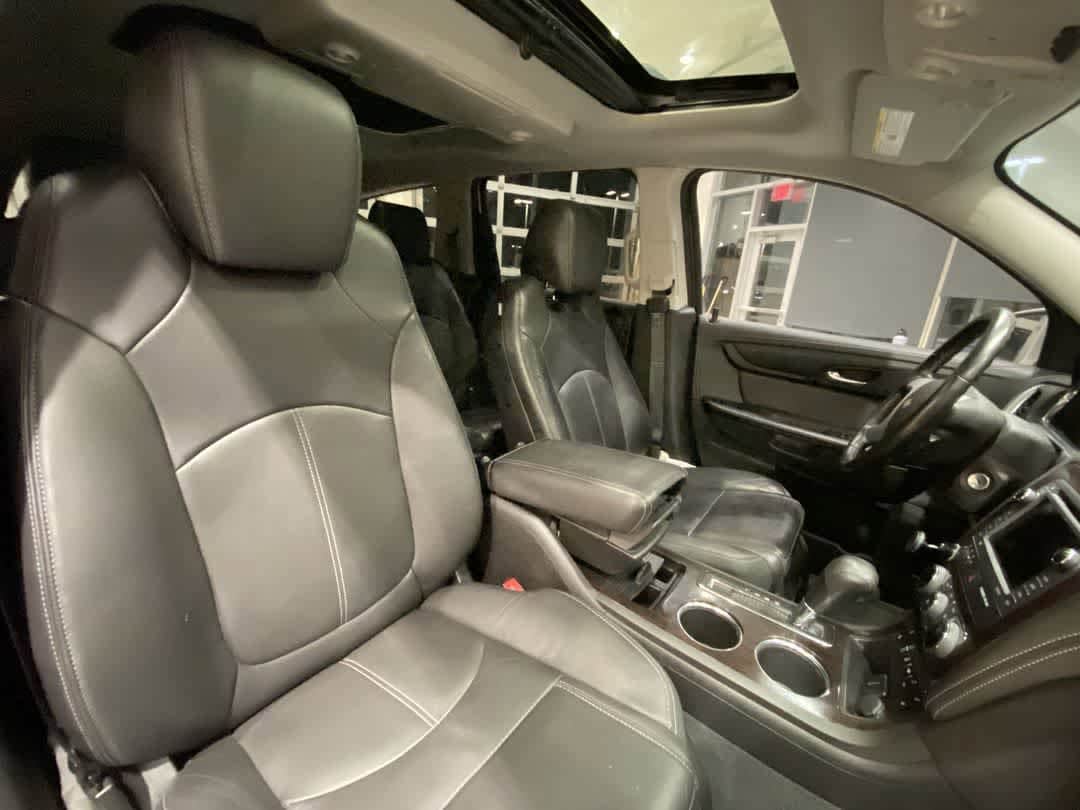Thumbnail: 2016 Chevrolet Traverse - 28