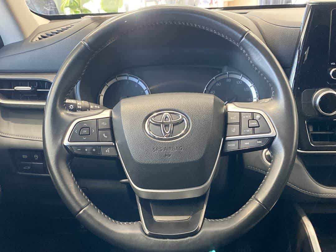 Thumbnail: 2024 Toyota Highlander - 17