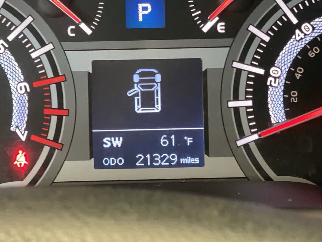 Thumbnail: 2019 Toyota 4Runner - 17