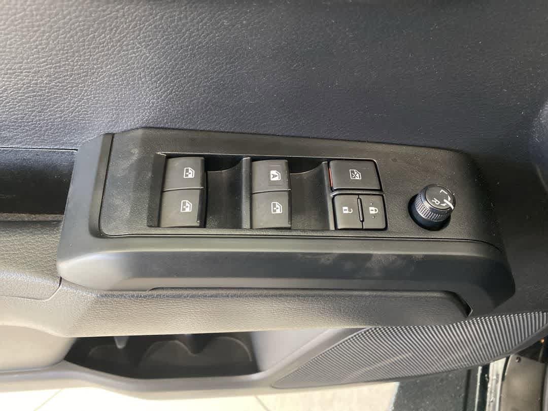 Thumbnail: 2023 Toyota Tacoma - 13