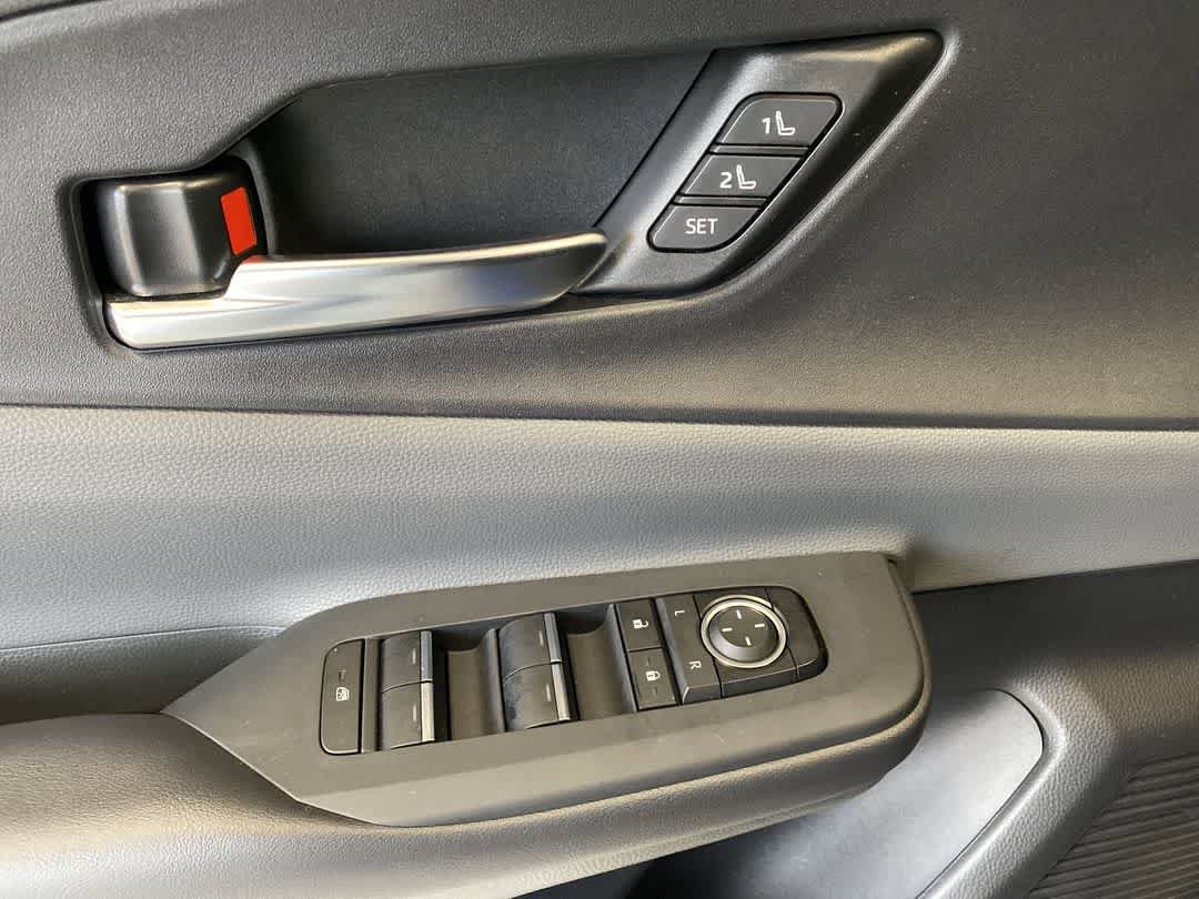 Thumbnail: 2023 Toyota Prius - 13