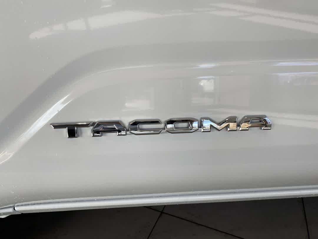Thumbnail: 2025 Toyota Tacoma - 10
