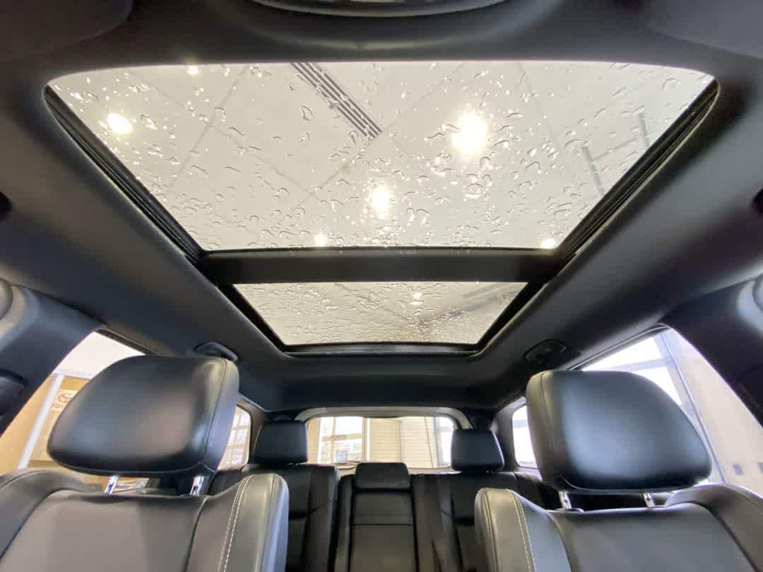 Thumbnail: 2015 Jeep Grand Cherokee - 25