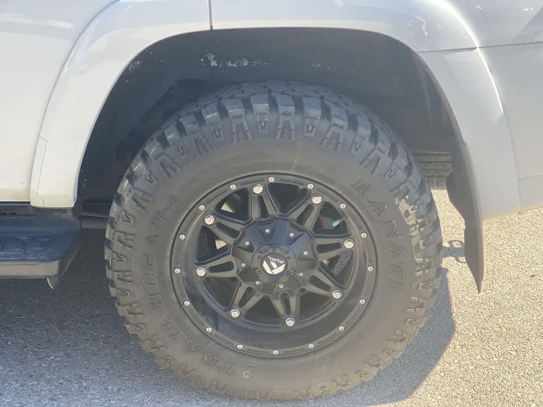 Thumbnail: 2019 Toyota 4Runner - 13