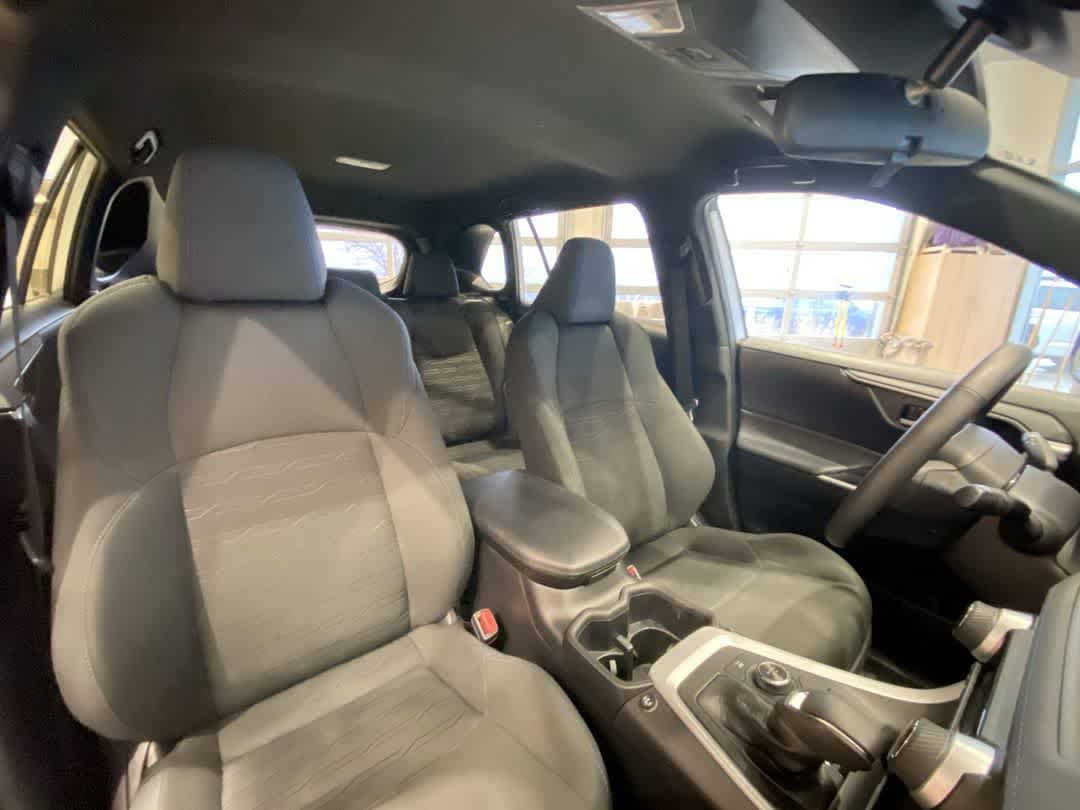 Thumbnail: 2023 Toyota RAV4 - 26