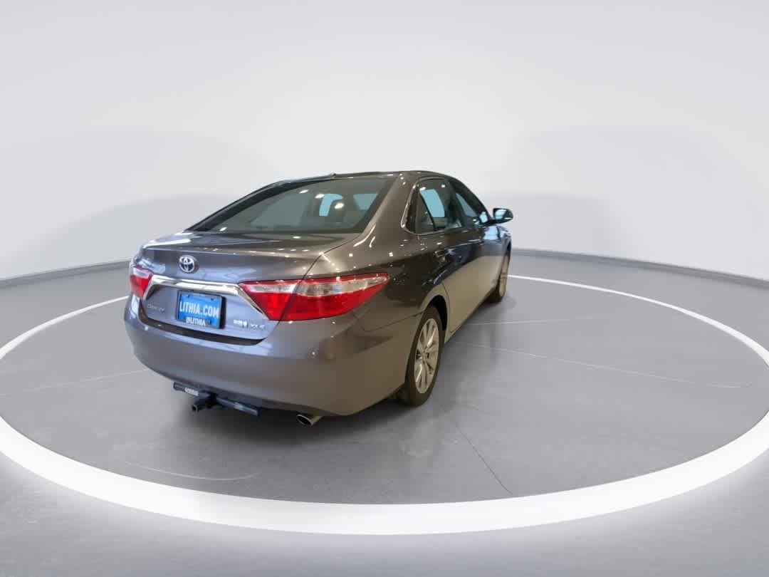 Thumbnail: 2017 Toyota Camry - 8