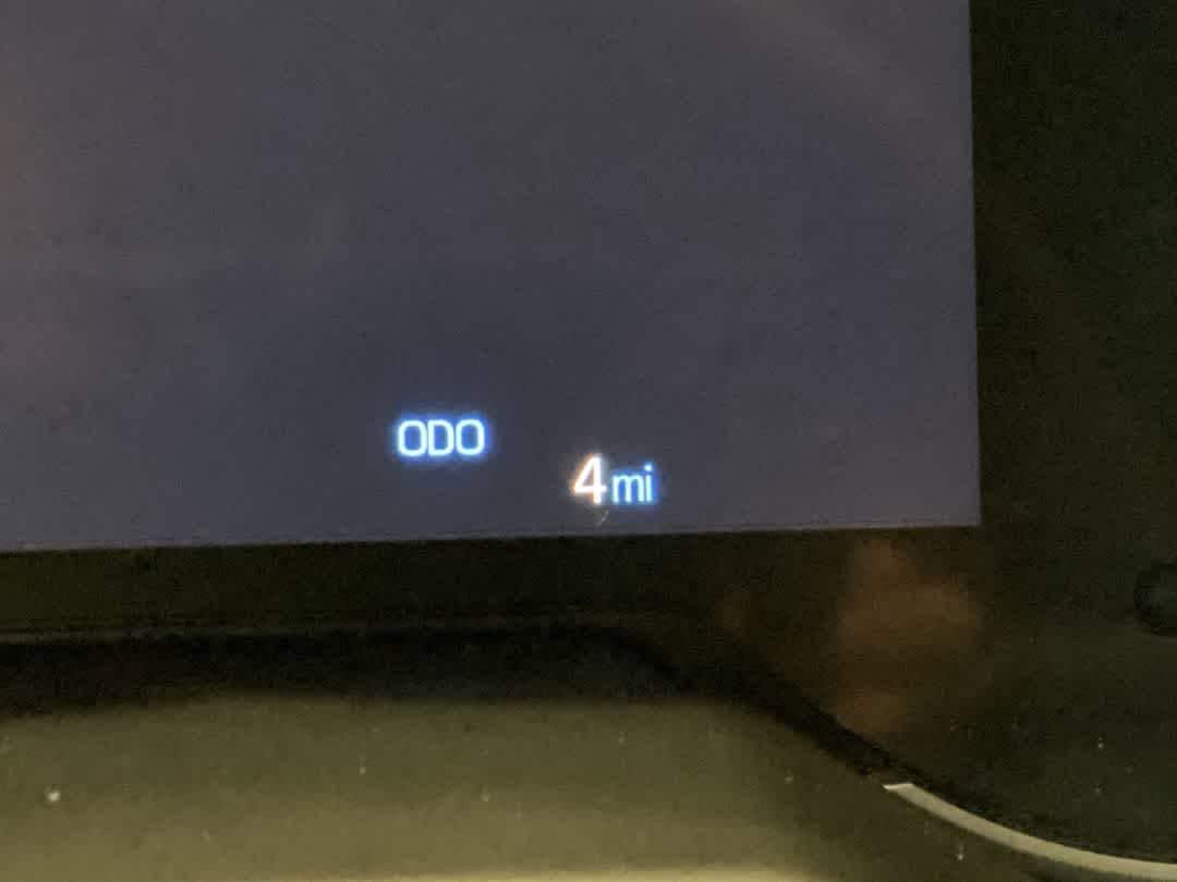 Thumbnail: 2025 Toyota RAV4 - 18