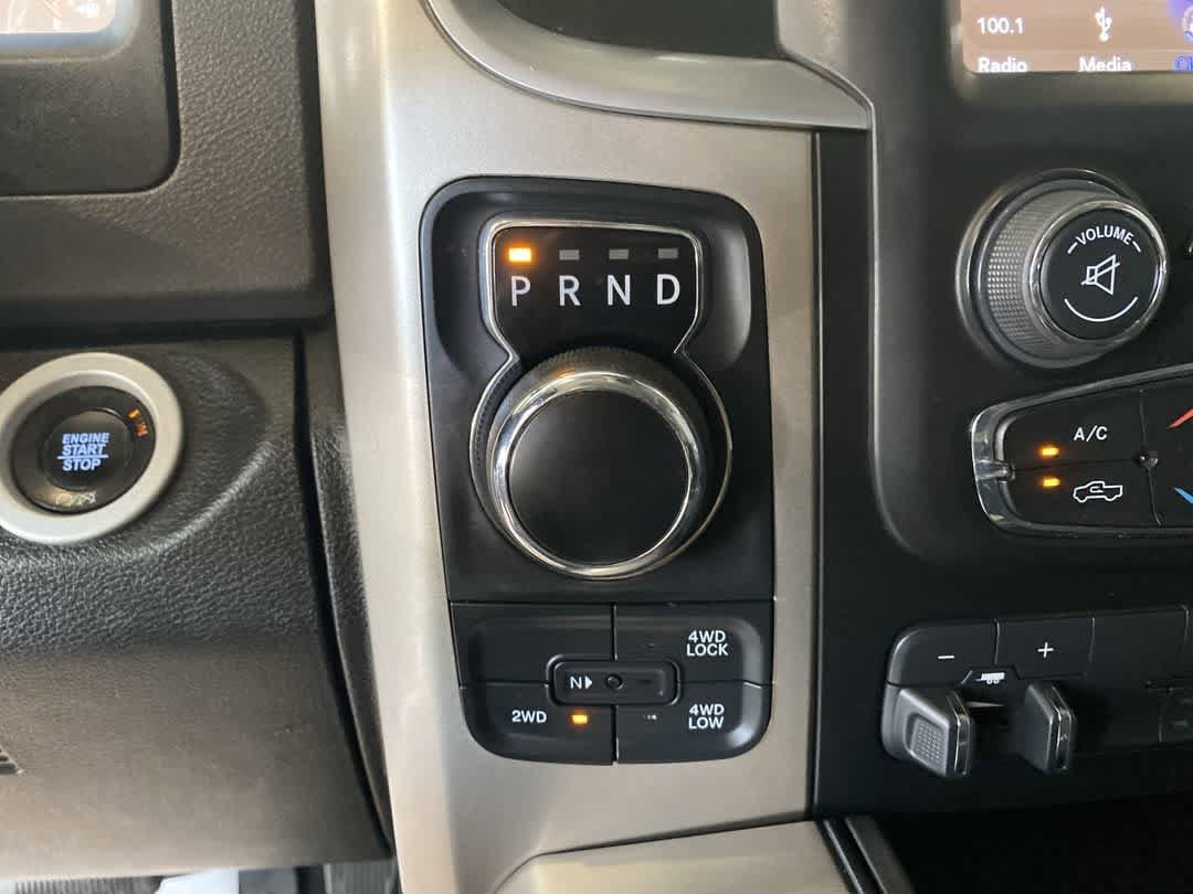 Thumbnail: 2019 RAM 1500 Classic - 22