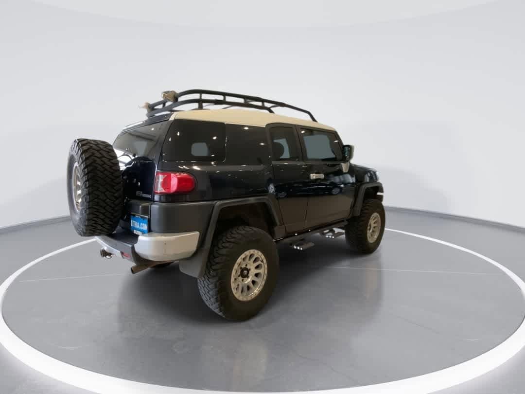 Thumbnail: 2008 Toyota FJ Cruiser - 8
