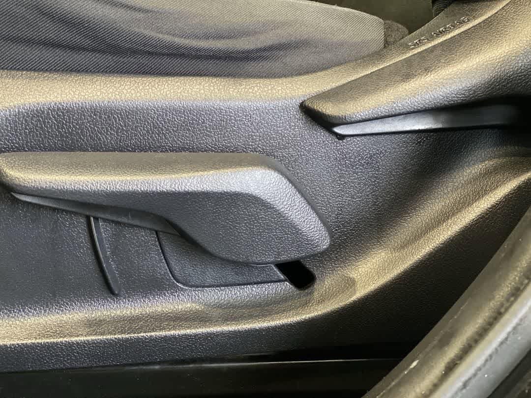 Thumbnail: 2021 Toyota RAV4 - 15