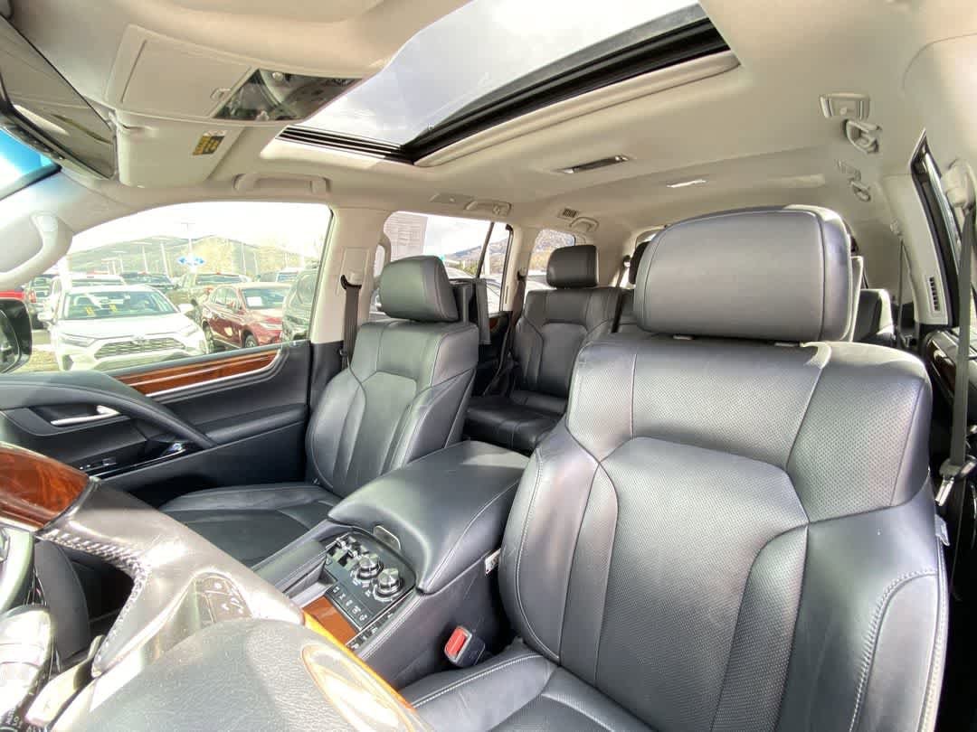 Thumbnail: 2017 Lexus LX - 13