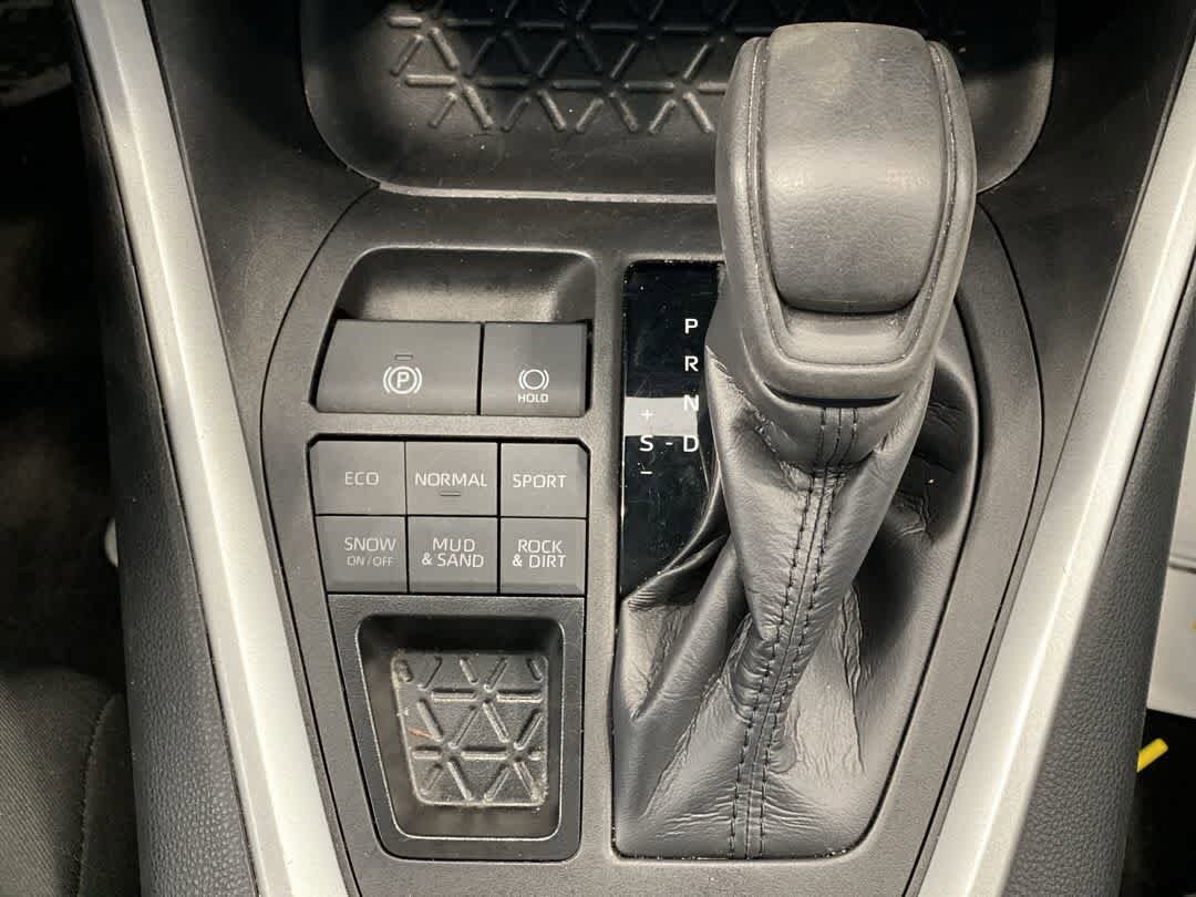 Thumbnail: 2024 Toyota RAV4 - 22