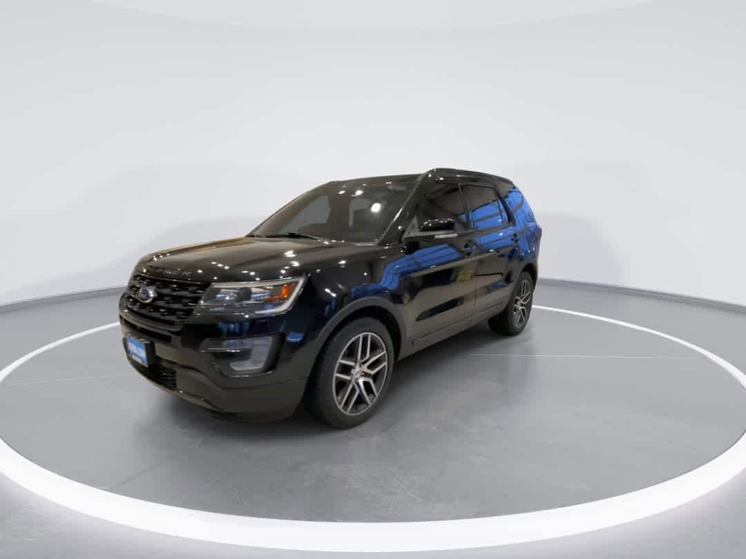 Thumbnail: 2016 Ford Explorer - 4