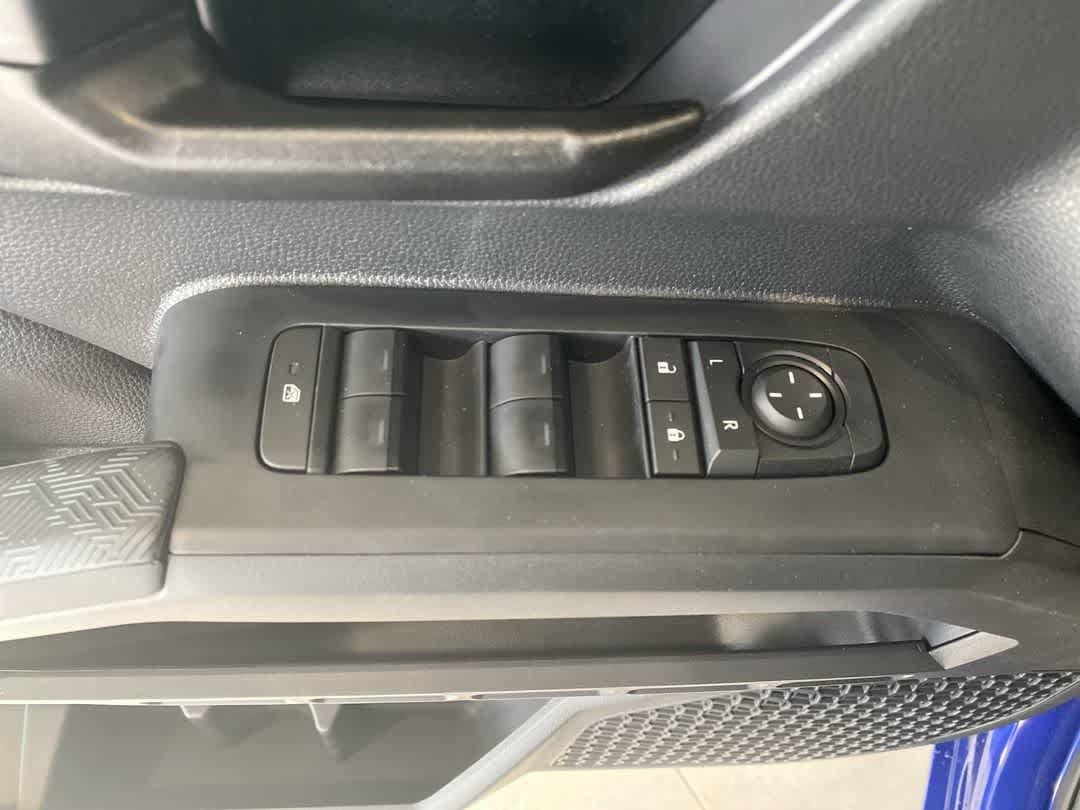 Thumbnail: 2025 Toyota Tacoma - 15