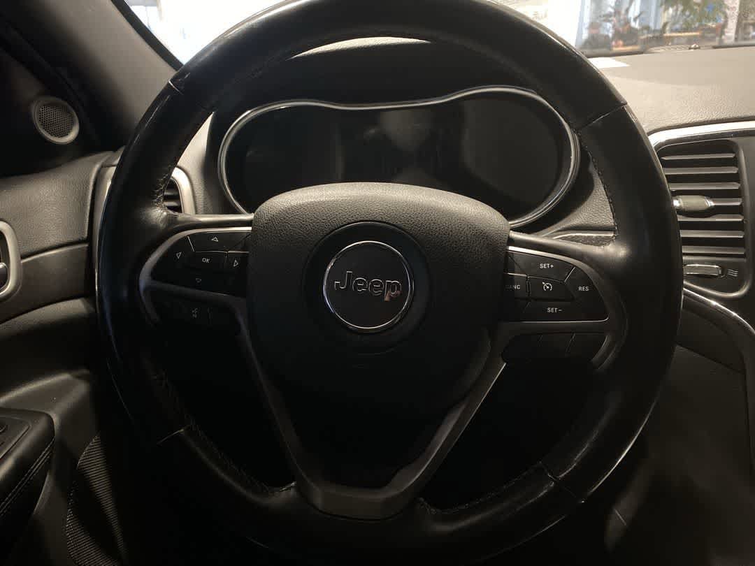 Thumbnail: 2018 Jeep Grand Cherokee - 16