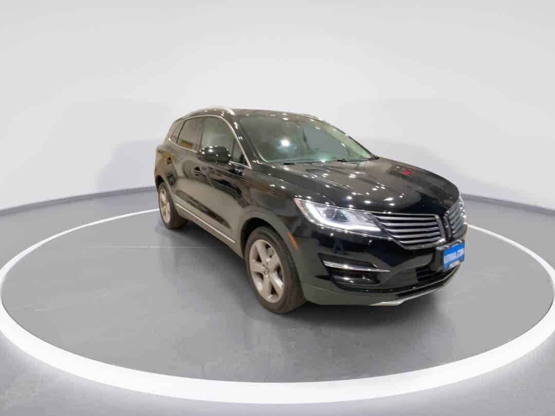 Thumbnail: 2017 Lincoln MKC - 2