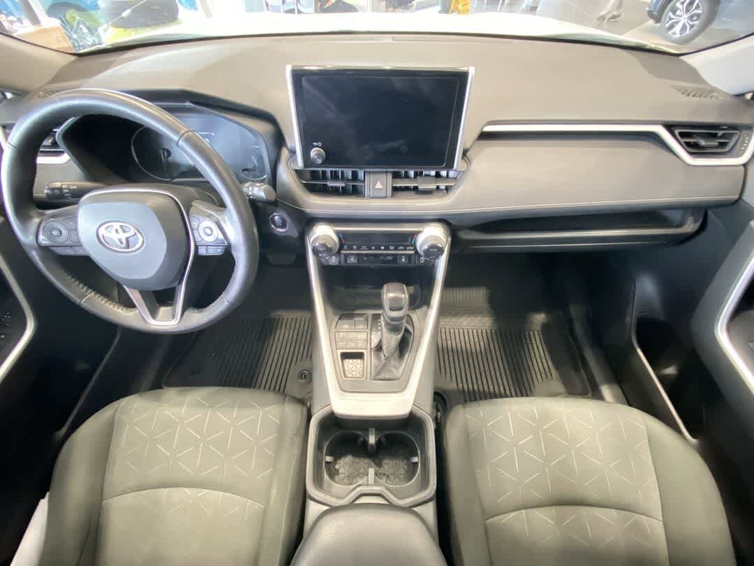 Thumbnail: 2023 Toyota RAV4 - 23