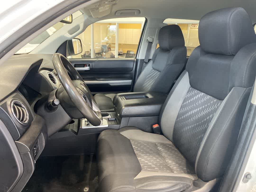 Thumbnail: 2021 Toyota Tundra - 14