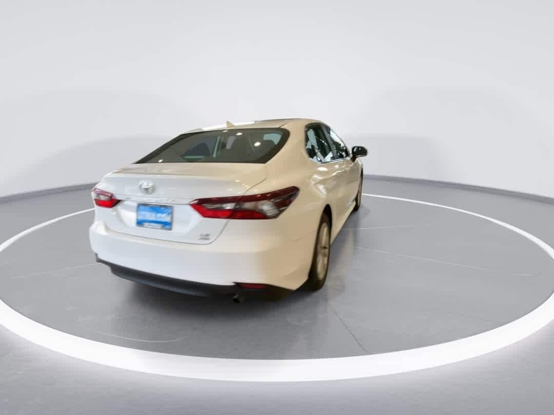 Thumbnail: 2022 Toyota Camry - 9