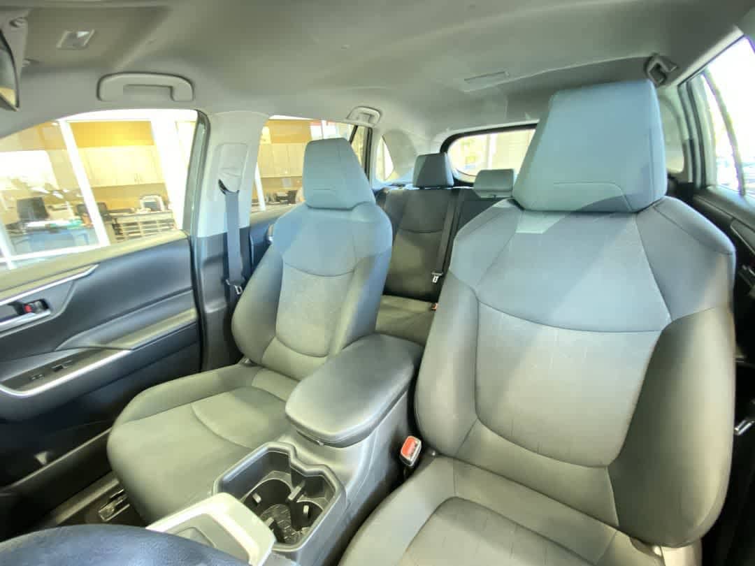 Thumbnail: 2025 Toyota RAV4 - 14