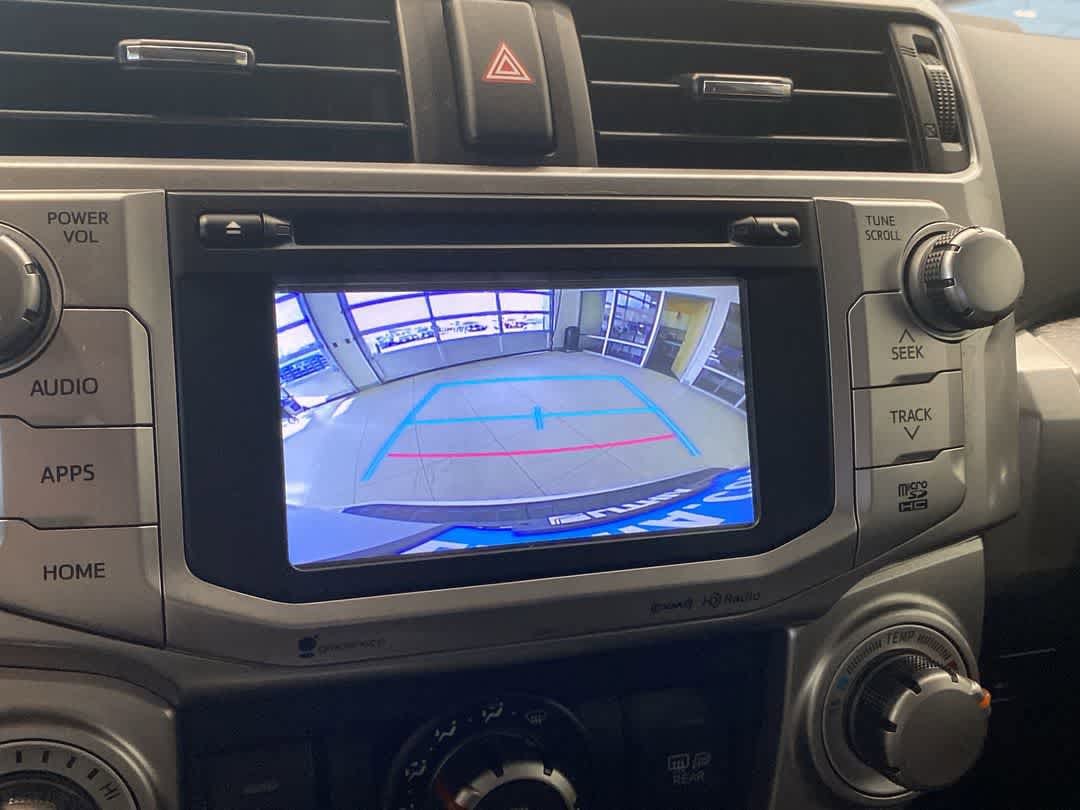 Thumbnail: 2018 Toyota 4Runner - 17